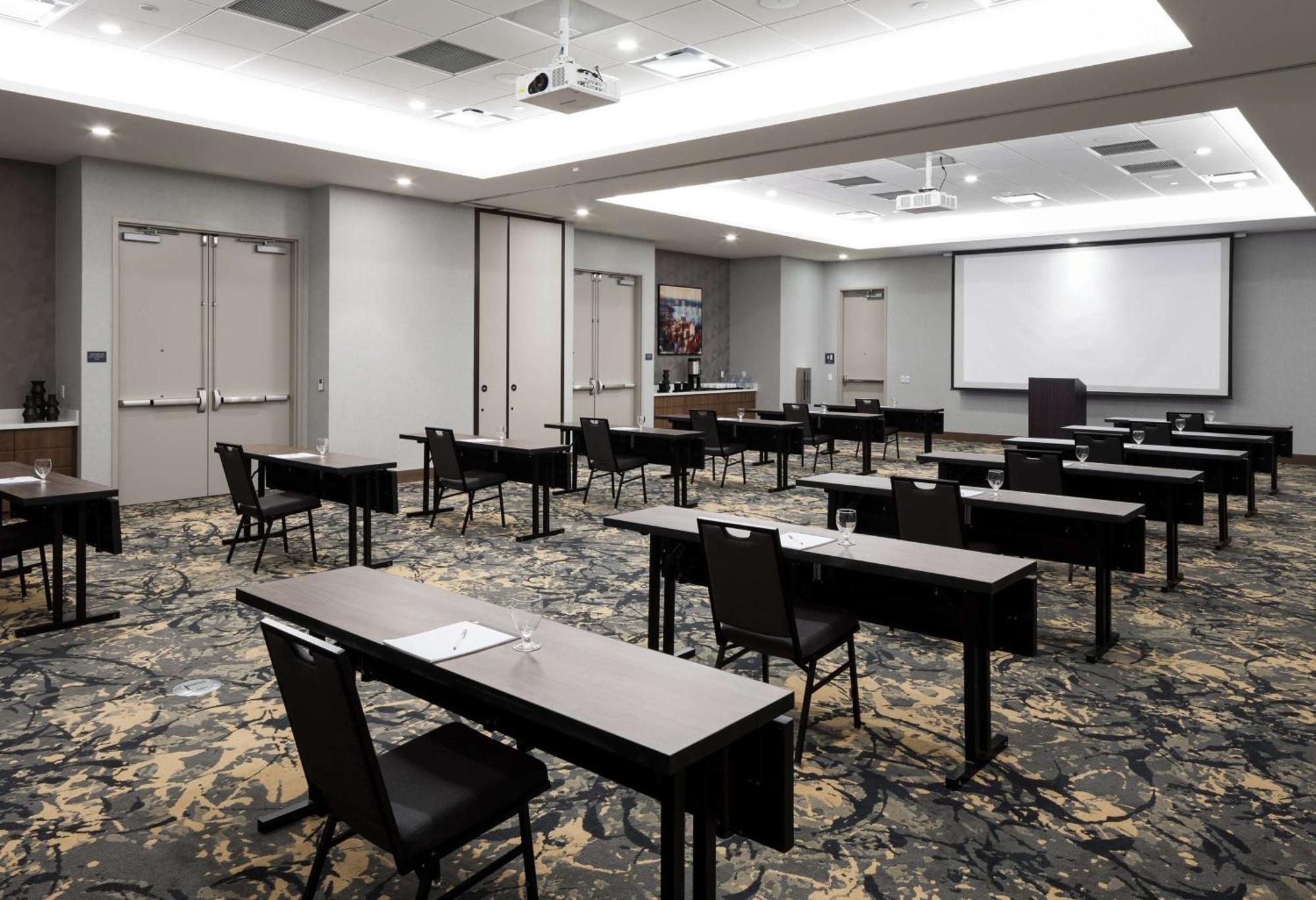 Hilton Garden Inn Madison Downtown, Wi Экстерьер фото